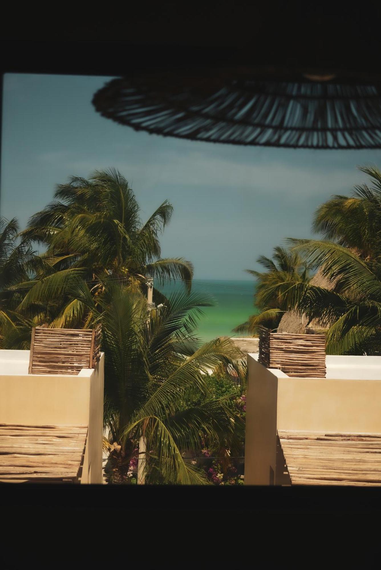 Nikau Hotel El Cuyo - Adults Only Exterior photo